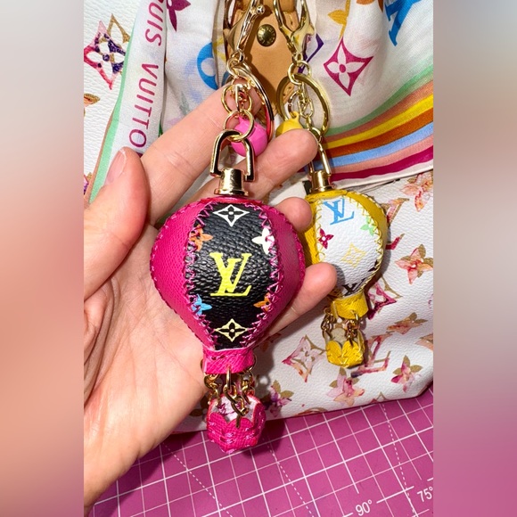 💖 Murakami Hot Air Balloon Keychain Pink bag charm - Picture 3 of 15